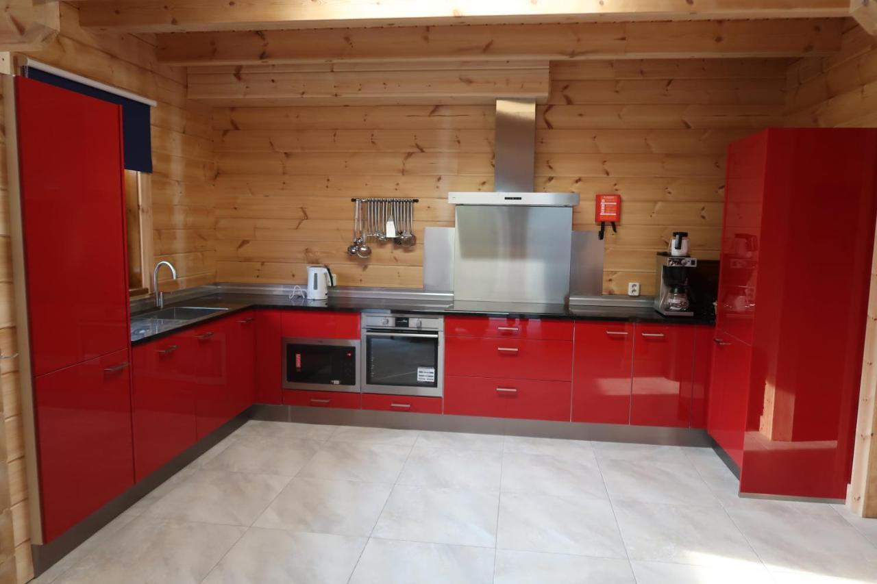 Familiehuis Klokkenweide Villa Loon op Zand Esterno foto